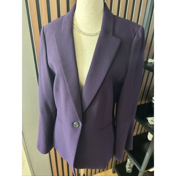 Tahari purple blazer size 8 work attire work, blazer office wear stylish flared - Picture 1 of 9